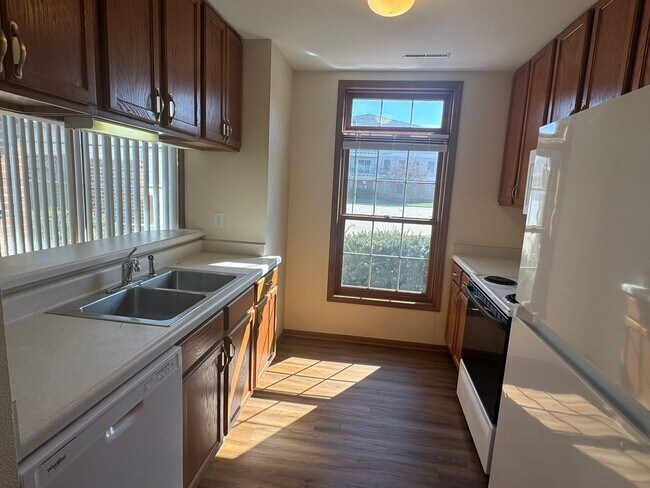 Photo - 2604 Stange Rd Unit S2604-4