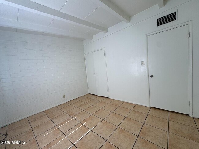 Photo - 1800 E Fry Blvd Unit 18
