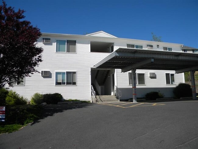 Building Photo - 450 NW Parr Dr Unit 2