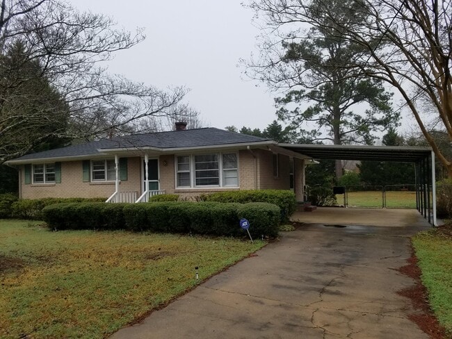 Photo - 2233 Garrison St