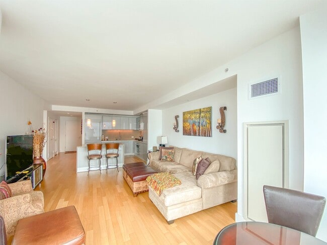 Photo - 77 Hudson St Unit 2610