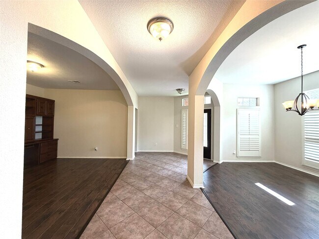 Photo - 1707 Magnolia Lake Ln