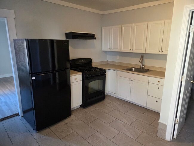 Building Photo - 5 Lafayette St Unit 5a