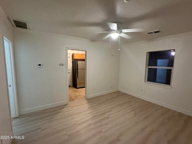 Photo - 636 N 4th Ave