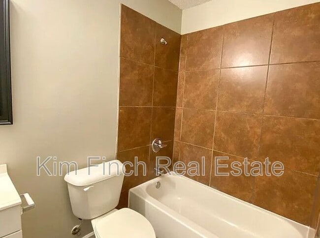 Photo - 3845 Shadow Oaks Pkwy