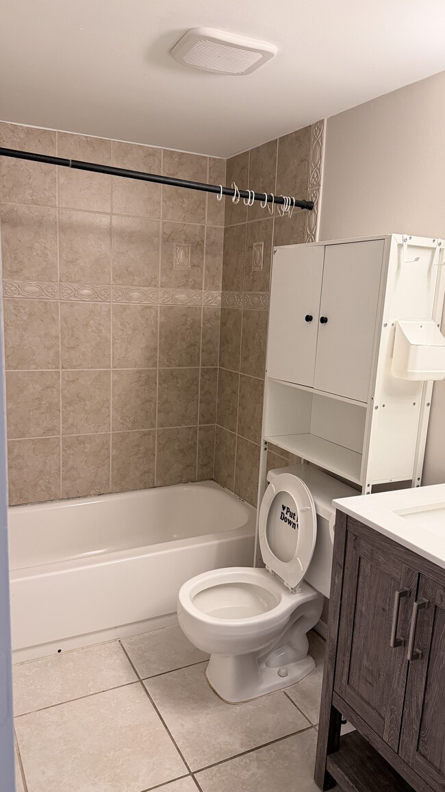 Photo - 148 Cypress Way E Unit apt 8