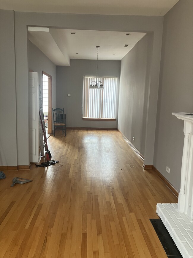 Photo - 2438 W Flournoy St Unit 2