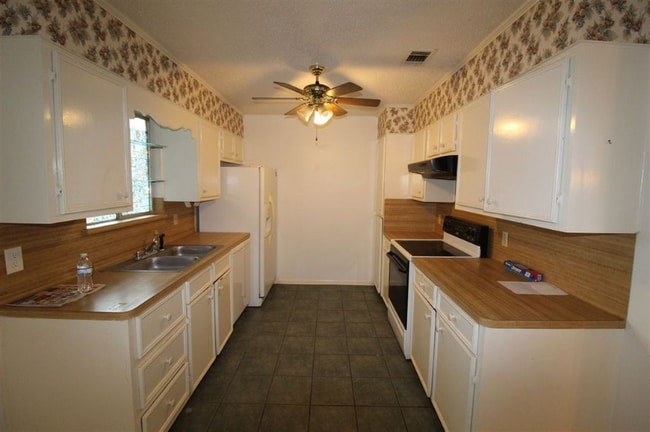 Photo - 369 Pinchback Rd