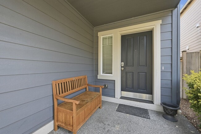 Photo - Lake Stevens Gem