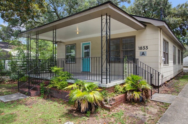 Building Photo - 1833 Orangeburg St Unit A Rental