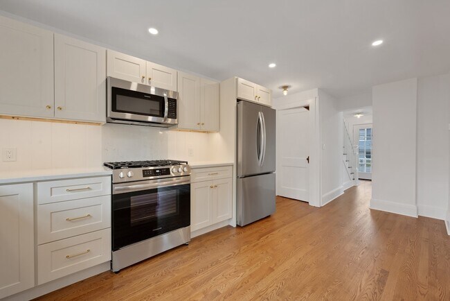 Photo - 1 Pleasant St