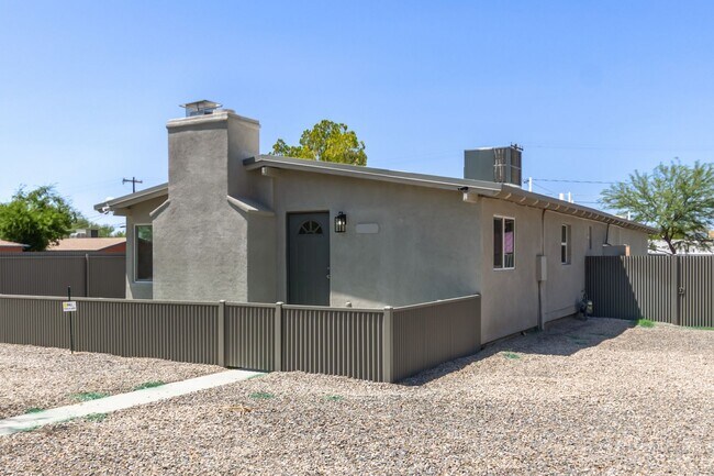 Photo - 2110 N Highland Ave