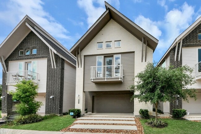 Photo - 1042 Homer St