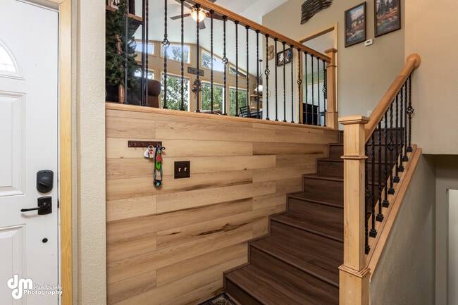 Photo - 10230 Crest View Ln