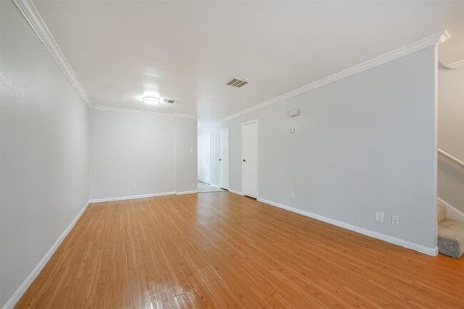 Photo - 1213 Lyric Ln