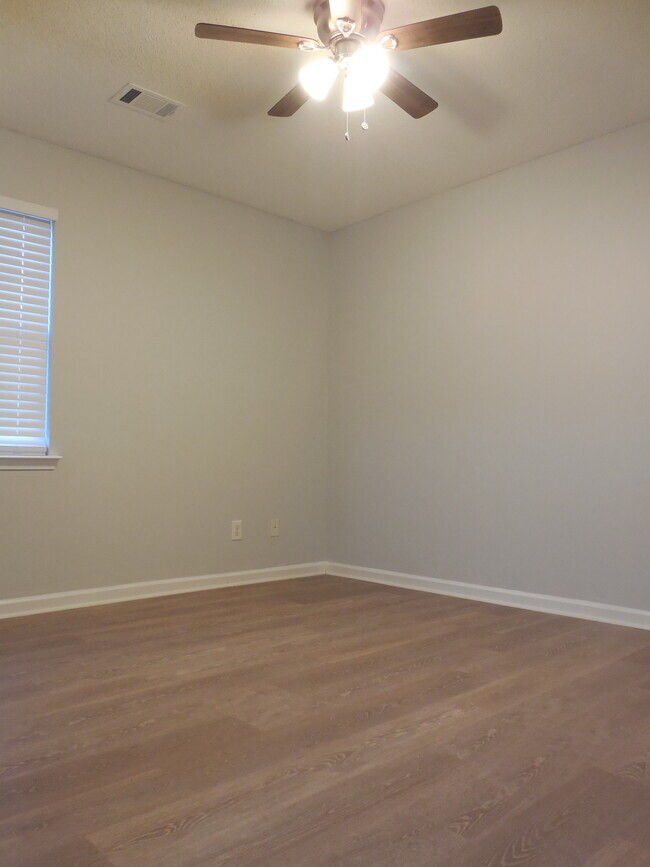 Bedroom #2 - 305 Chadwyck Cir