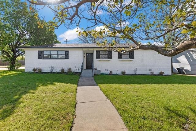 Building Photo - 4801 Selkirk Dr Rental