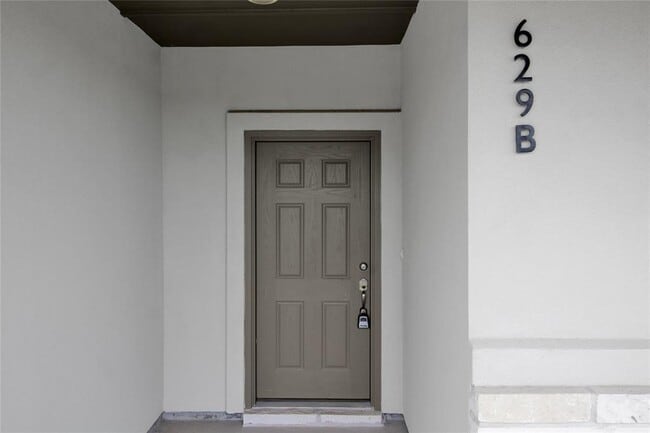 Photo - 629 County Rd 306