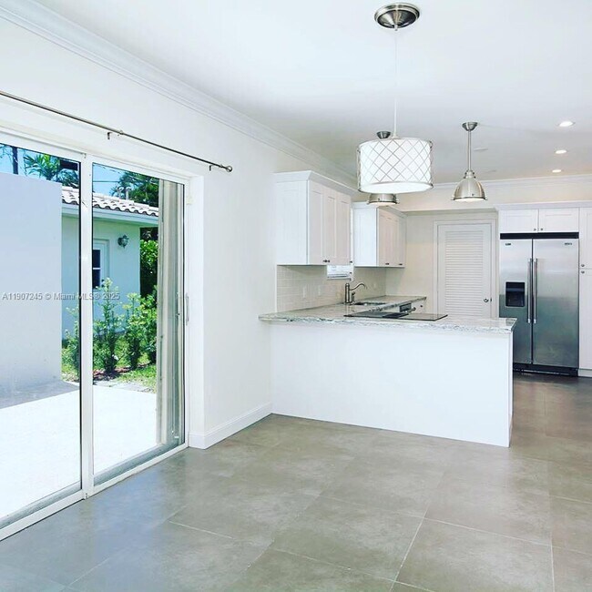 Photo - 1126 Cotorro Ave Unit 1126