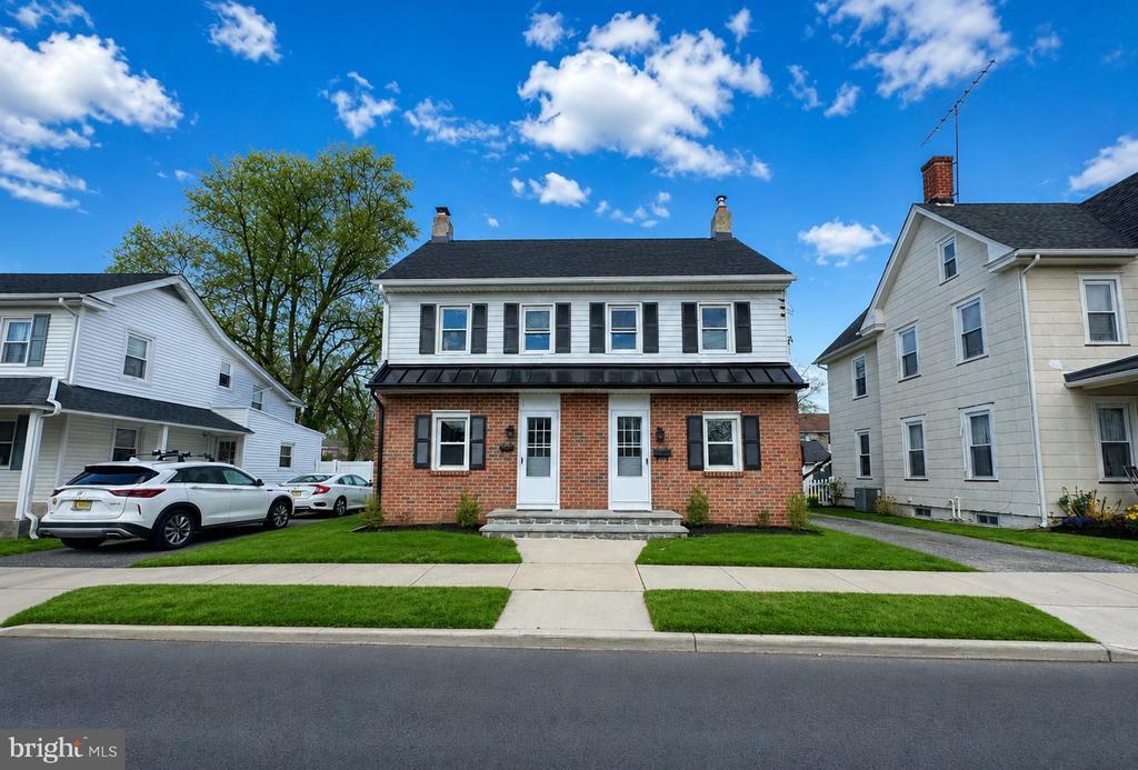 Photo - 25 Green St