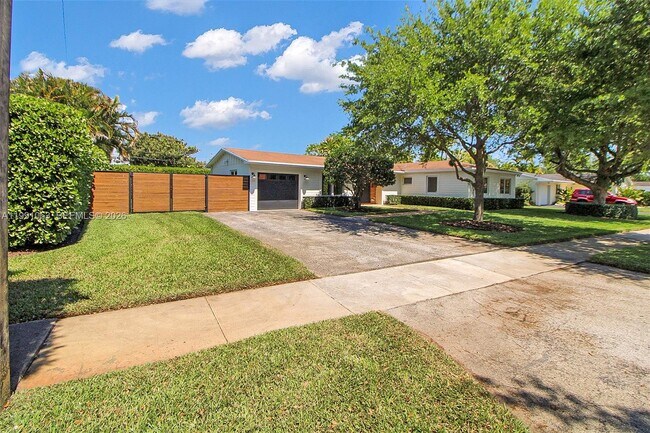 Photo - 8975 SW 83rd St