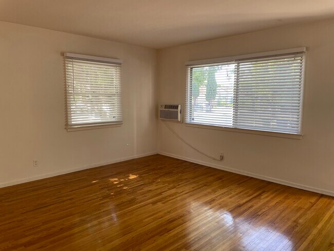 Photo - 8561 Colgate Ave Unit 1