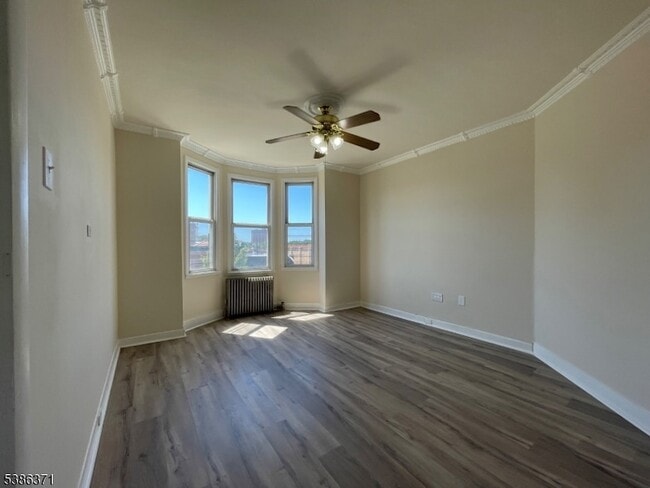 Building Photo - 115 Park Ave Rental