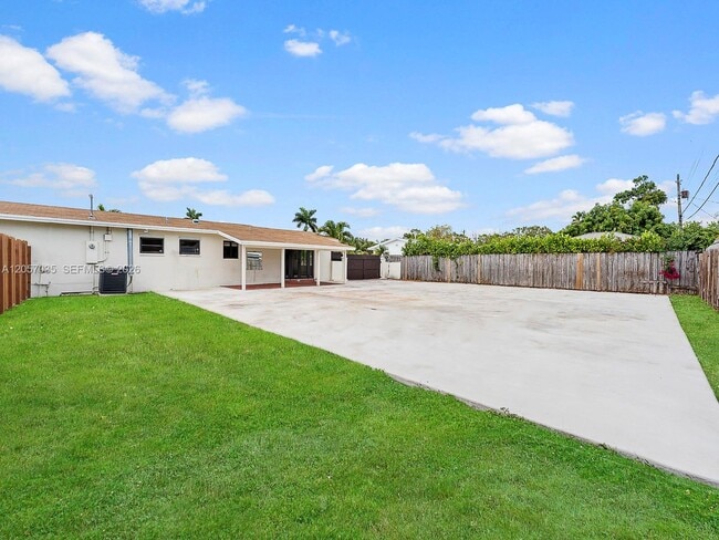 Photo - 16321 SW 96th Ave