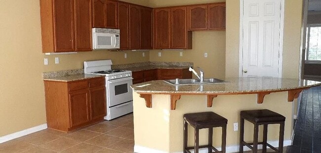 Photo - Lovely 5 Bed/3 Bath Home At Chapman Heights Community!