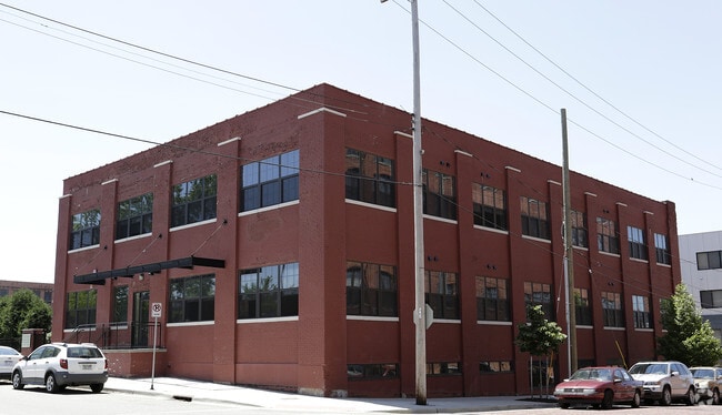Loose Leaf Lofts - Grand City Heights