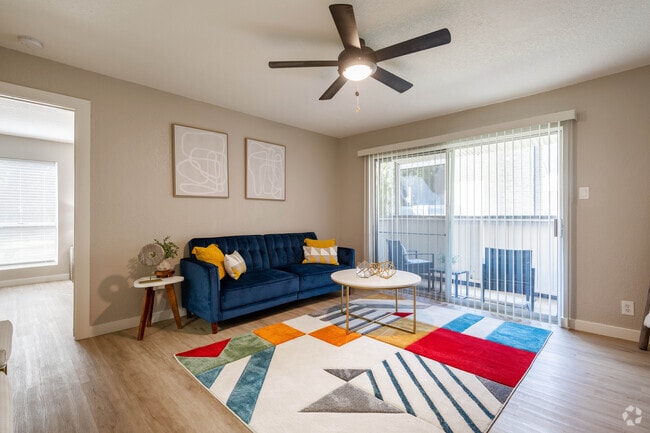 1HAB, 1BA - 679 ft²