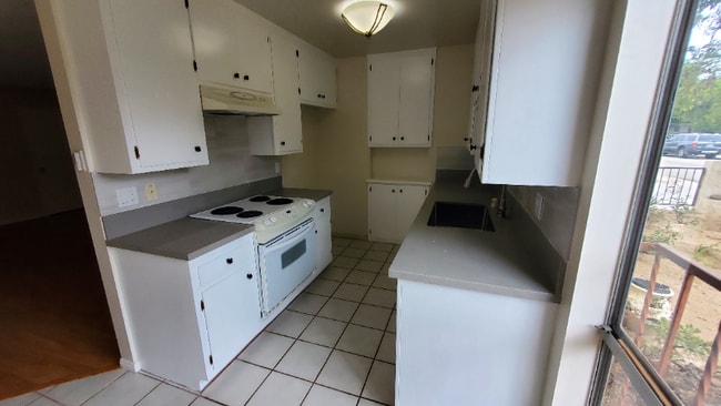 Photo - 2213 Voorhees Ave Unidad 101