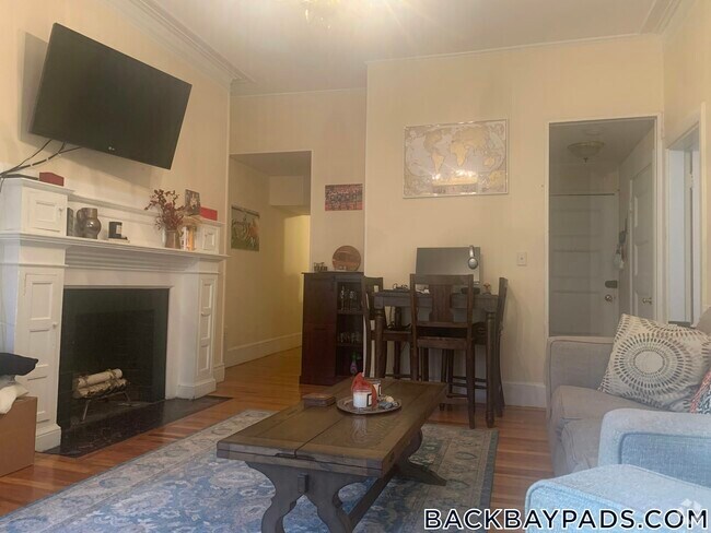 Building Photo - 206 Commonwealth Ave Unit 8 Rental