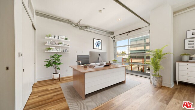 212 Marine St Unit 305