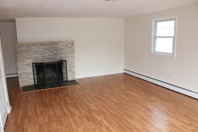 254 Admiral Ave