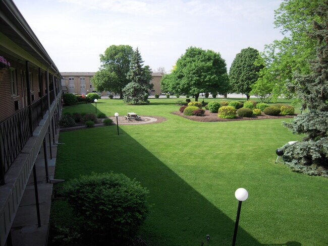 Oakwood Apartments