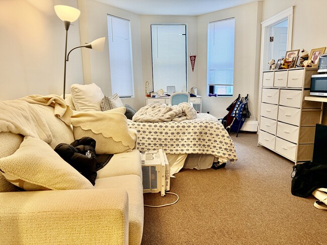 Building Photo - 833-835 Beacon St. Unit 505