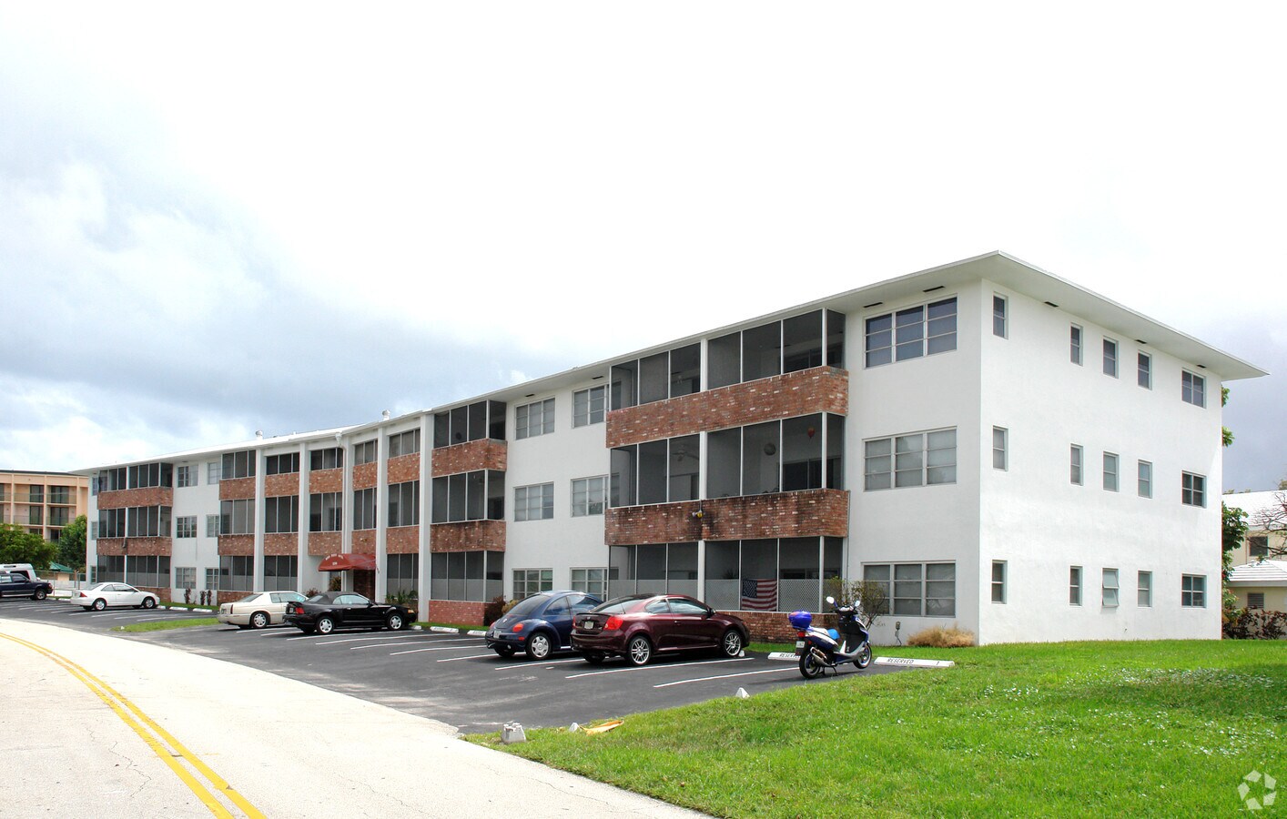The Gardens@ NE 51st Court - The Gardens @ NE 51st Court Apartments