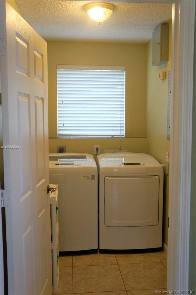 Photo - 14725 Balgowan Rd