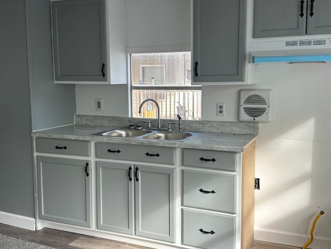 Photo - 3625 S Douglas Ave