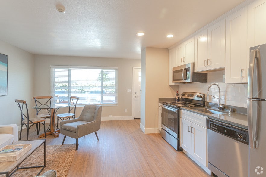 1 BR,1 BA 480SF
