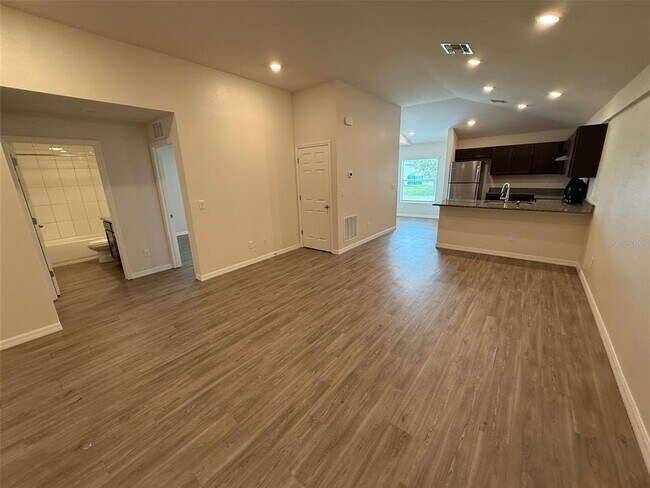 Photo - 26528 Oran Way