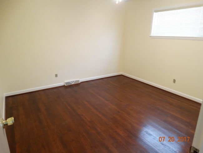 Bedroom 2 - 1433 1st Ave NW