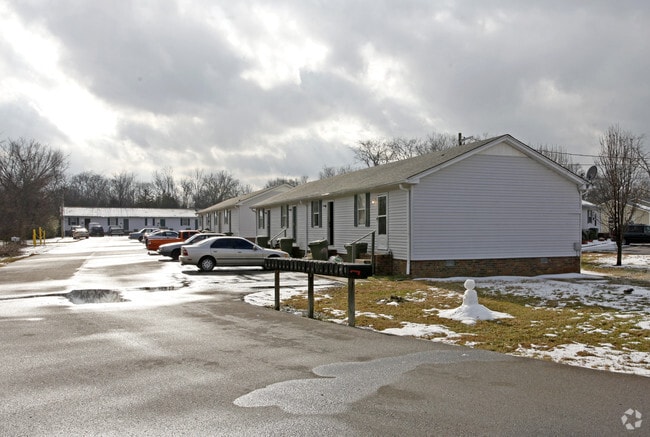 Leeville Apartments For Rent in Lebanon, TN