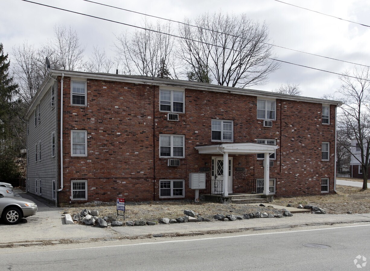 Photo - 295 Woonasquatucket Ave