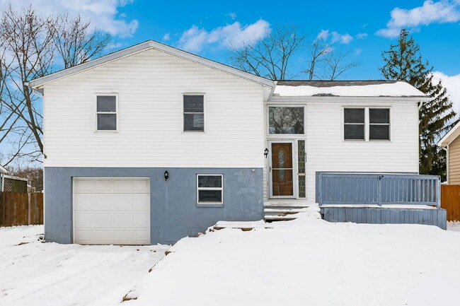 Photo - 611 Evergreen Terrace