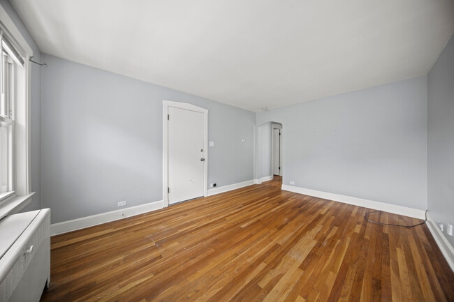 Photo - 1814 Elmwood Ave Unit 2