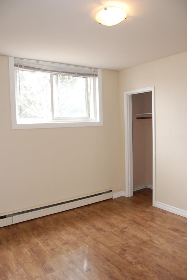 Photo - 110 Dixon St Unit 2