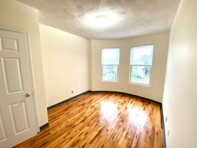 Photo - 840 Huntington Ave Apartments Unit 2