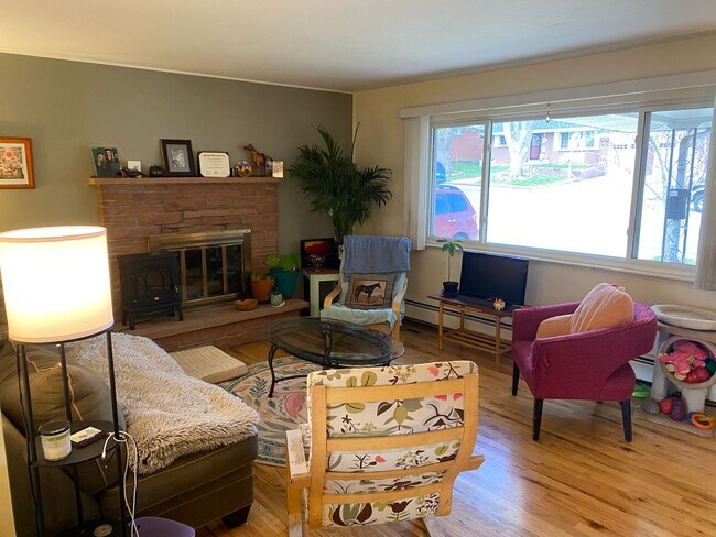 Photo - Charming 2 Bed / 1 Bath in PRIME Longmont Location – Garage + Yard + Fruit Trees